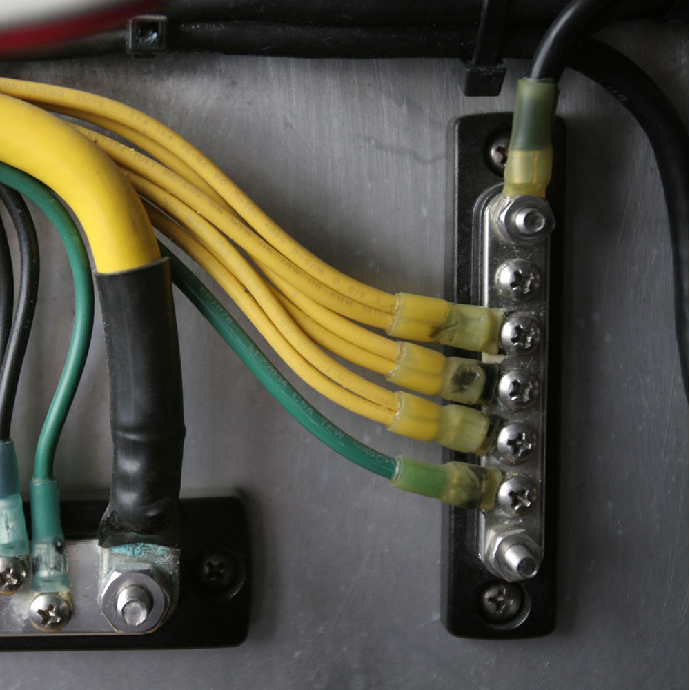 Blue Sea 2304 MiniBus 100 Ampere Common BusBar 5 x 8-32 Screw Terminal [2304] - Cape Marine & Vehicle Accessories LLC